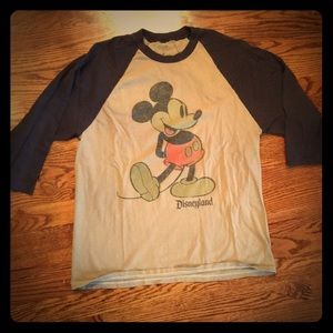 Disneyland 3/4 Sleeve Mickey Shirt M